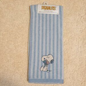 NWT ~ Officially Licensed Peanuts Snoopy w/ Flower Bouquet Striped Hand Towel